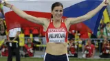 Zuzana Hejnová slaví zlato na atletickém MS