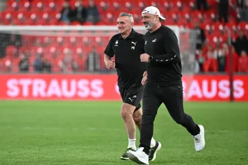 Pavel Řehák po boku Jindřicha Trpišovského