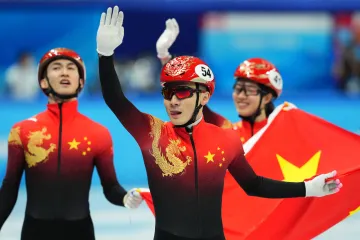 Smíšená sestava čínských rychlobruslařů