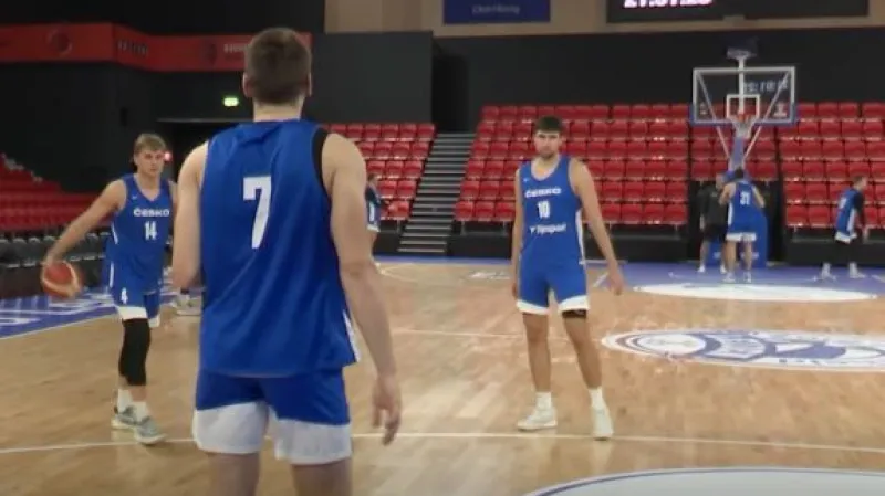 Čeští basketbalisté jsou v Haagu ve stejné sestavě jako v Pardubicích