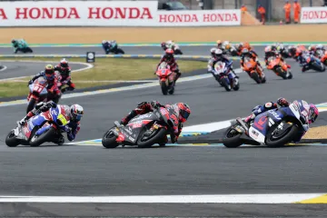Salač obsadil ve zkráceném závodě Moto2 v Le Mans deváté místo, v MotoGP se radoval Martín