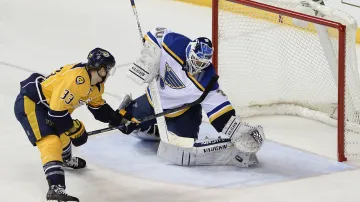 Martin Brodeur v dresu St. Louis