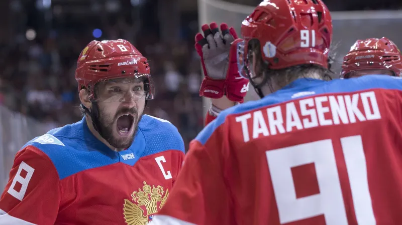 Alexandr Ovečkin se raduje z prvního gólu