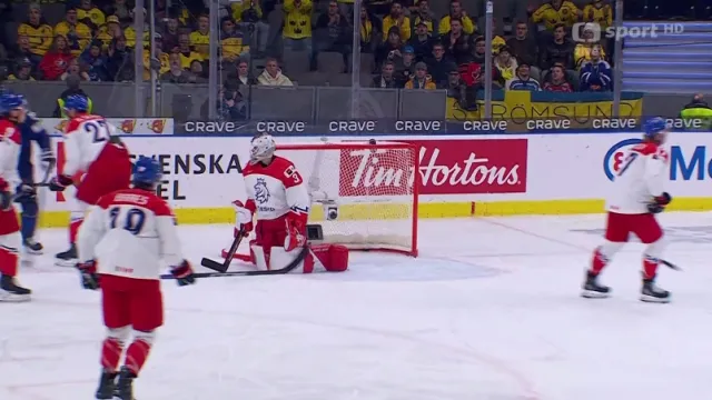 Dva rychlé finské údery vyhnaly Hrabala z branky