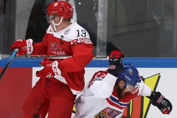 Dánský kapitán Morten Green v utkání s Českem