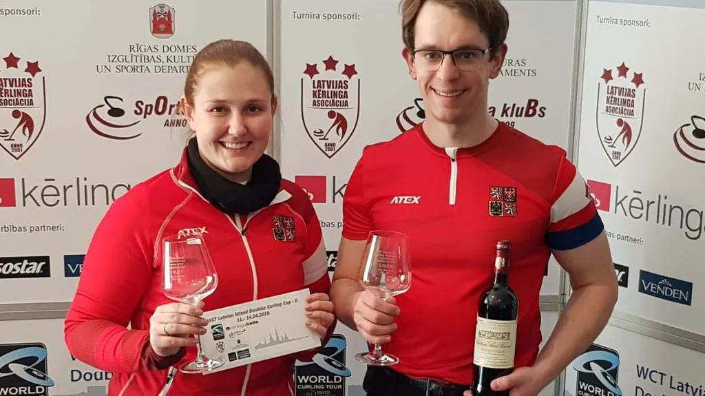 Čeští curleři Zuzana a Tomáš Paulovi