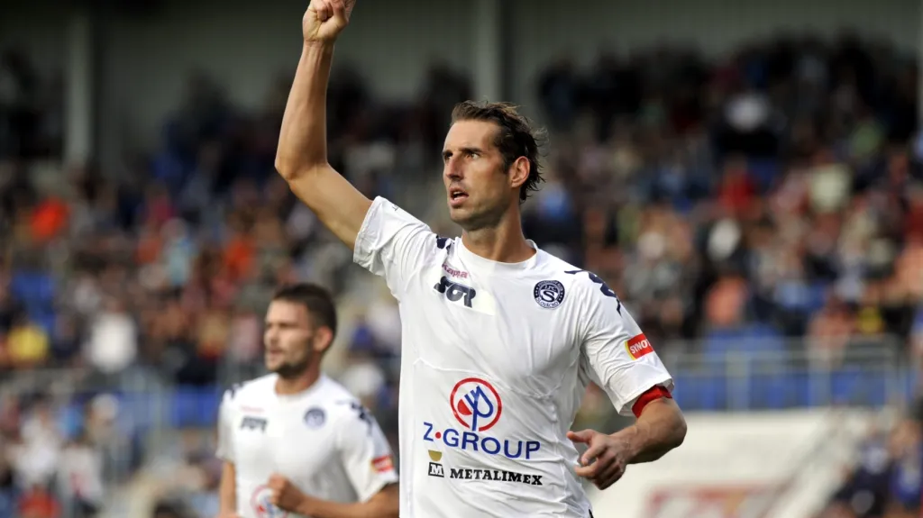 Libor Došek slaví vstřelenou branku