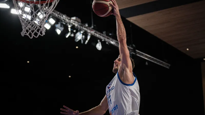 Smeč Tomáše Kyzlinka v prvním poločase