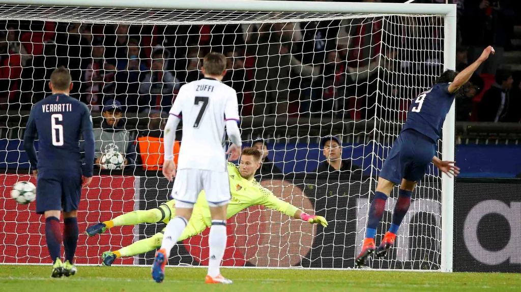 Tomáš Vaclík v utkání Basileje s PSG