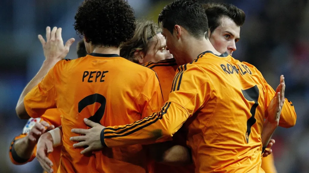 Slavící fotbalisté Realu