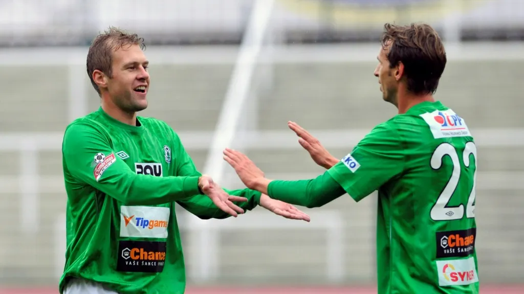 Autor druhého gólu Jablonce Karel Piták se raduje s Markem Jarolímem