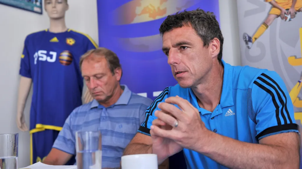 Ředitel Vysočiny Jihlava Zdeněk Tulis (vlevo) a hlavní trenér Luděk Klusáček