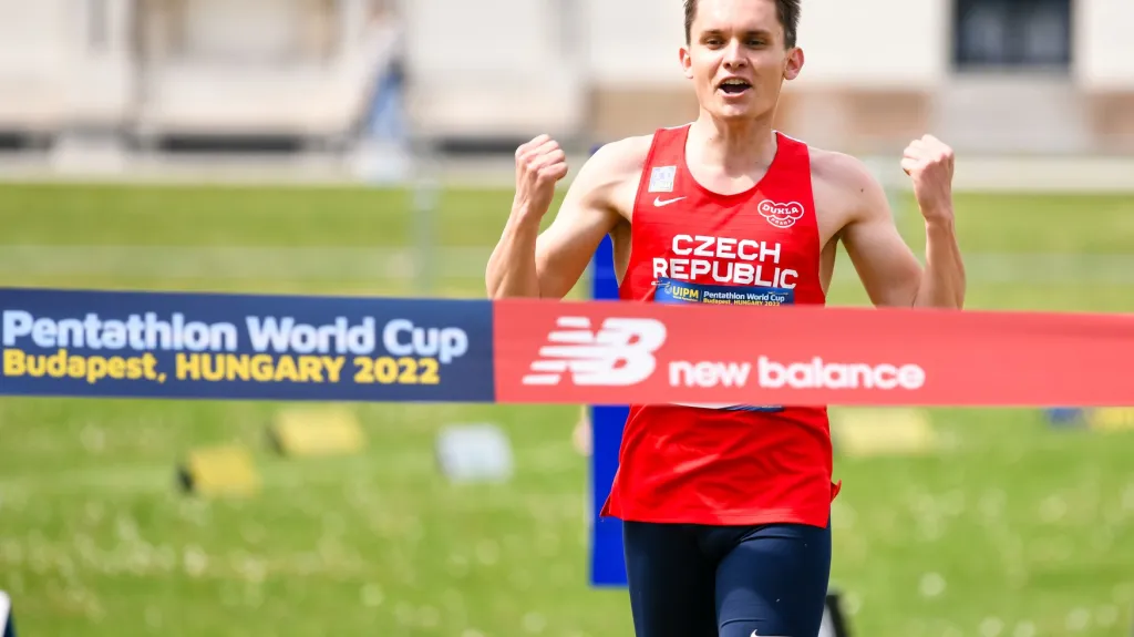 Martin Vlach vítězí v závodu SP v Budapešti