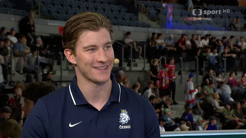 Dostál o atmosféře při zápasech, tlaku v zámoří i nájezdech