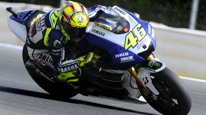 Valentino Rossi z Itálie ve volném tréninku