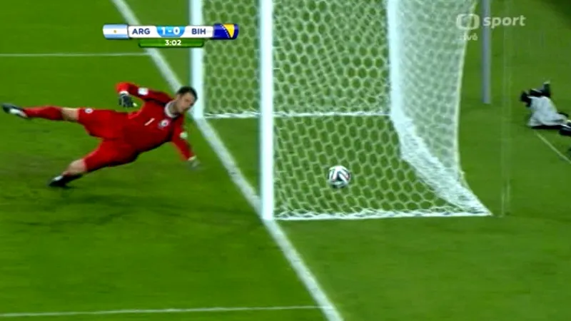 Gól v utkání Argentina - Bosna a Hercegovina: Kolašinac vl. - 1:0 (3. min.)