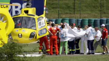 Převoz Massy do nemocnice