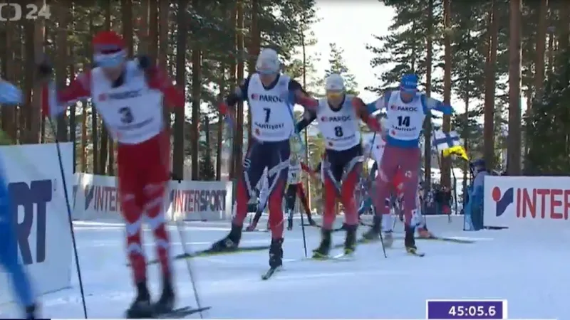 Usťugov bere zlato ze skiatlonu, druhý skončil Sundby