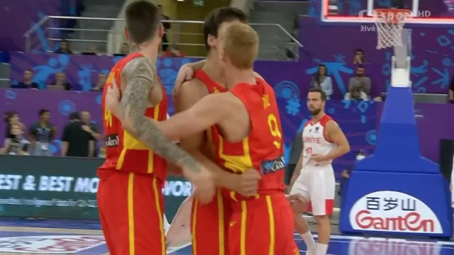 Závěr utkání Turecko - Španělsko