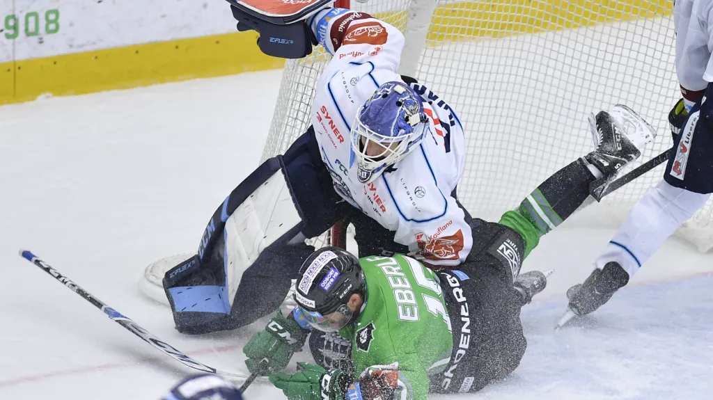 Kontakt mladoboleslavského Eberleho s gólmanem Liberce Kváčou