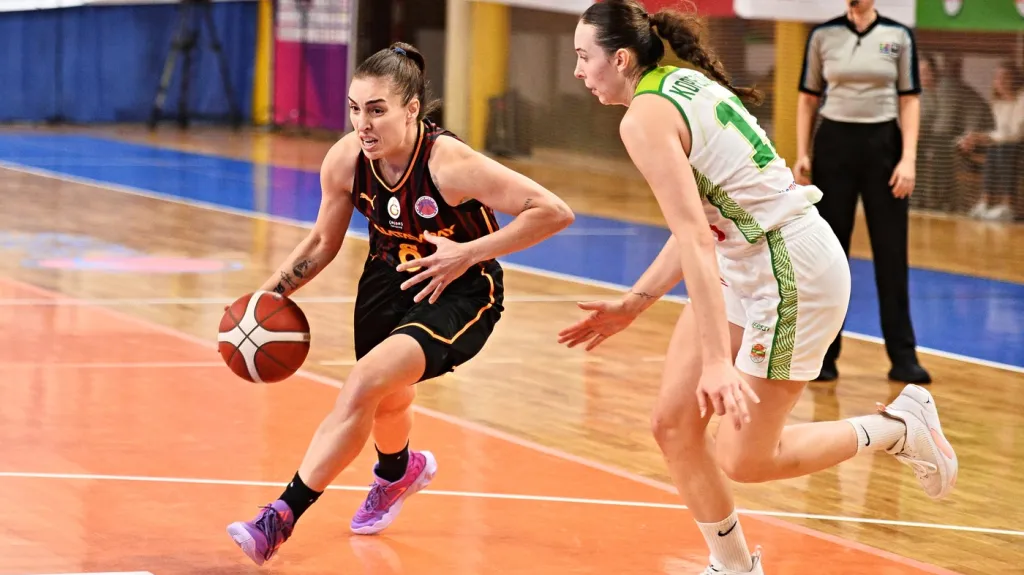 Anežka Kopecká v utkání s Galatasarayem