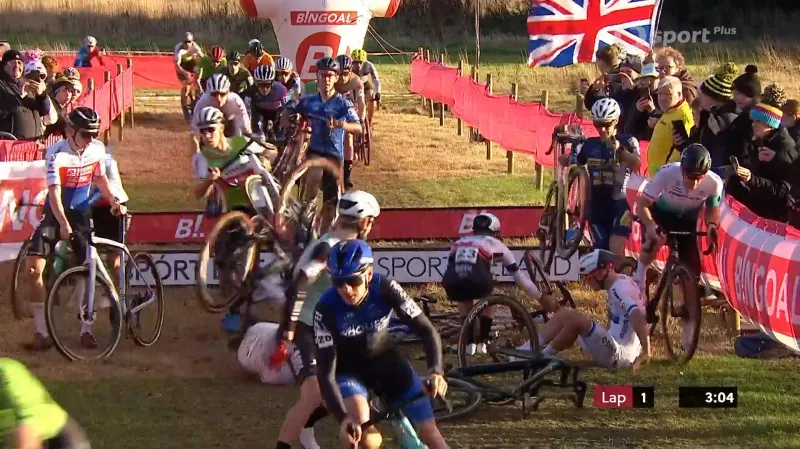 Pád Boroše a dalších v prvním kole SP cyklokrosařů v Dublinu