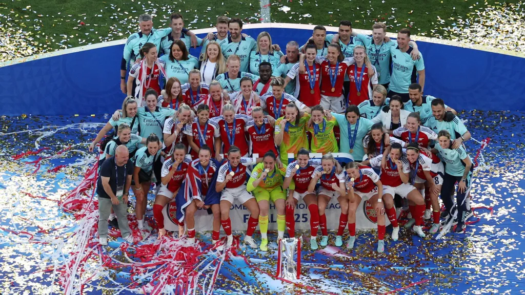 Fotbalistky Arsenalu slaví vítězství v Lize mistryň