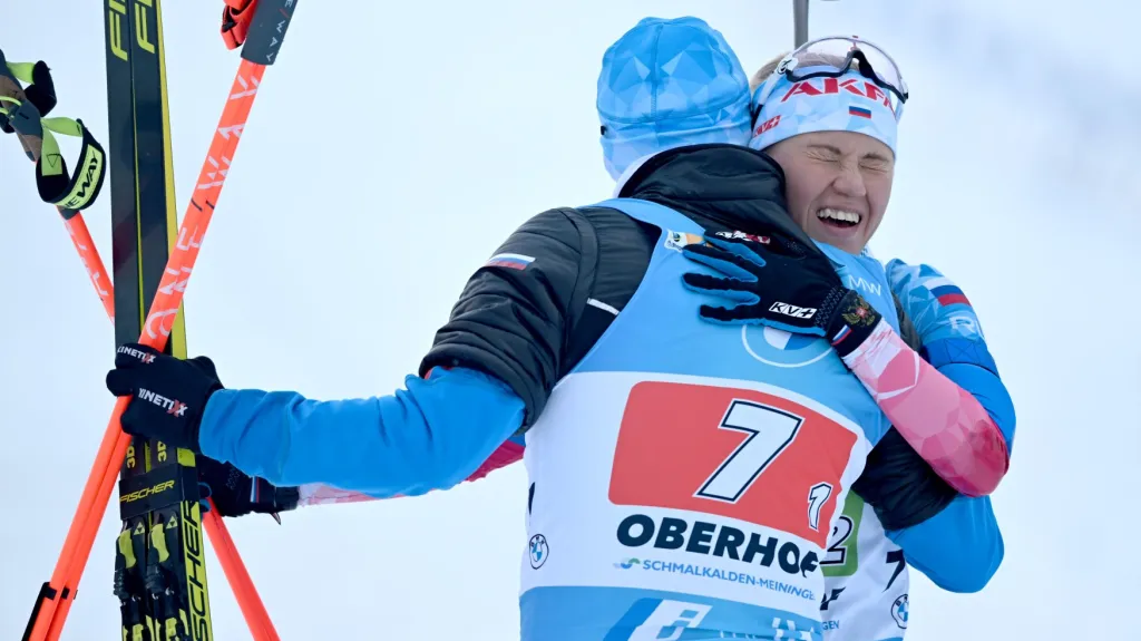 Babikov a Rezcovová se radují z triumfu