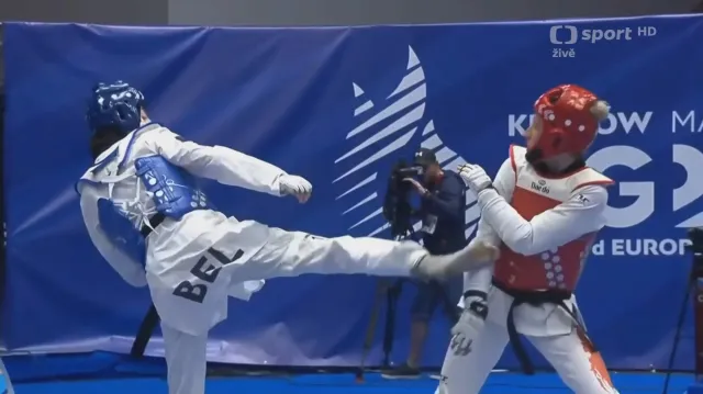 Taekwondistka Štolbová má stříbro,  Jiránková na medaili nedosáhla