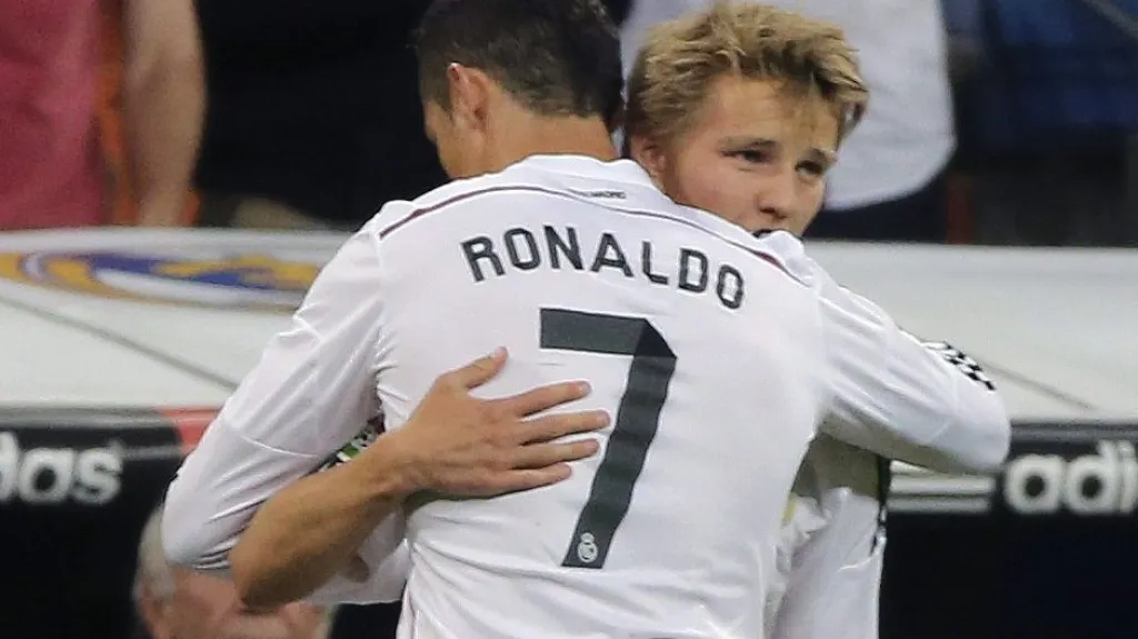 Premiéra Martina Ödegaarda v dresu Realu ve španělské lize, který nahradil Cristiana Ronalda