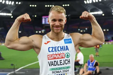 Oštěpař Jakub Vadlejch se raduje z titulu evropského šampiona