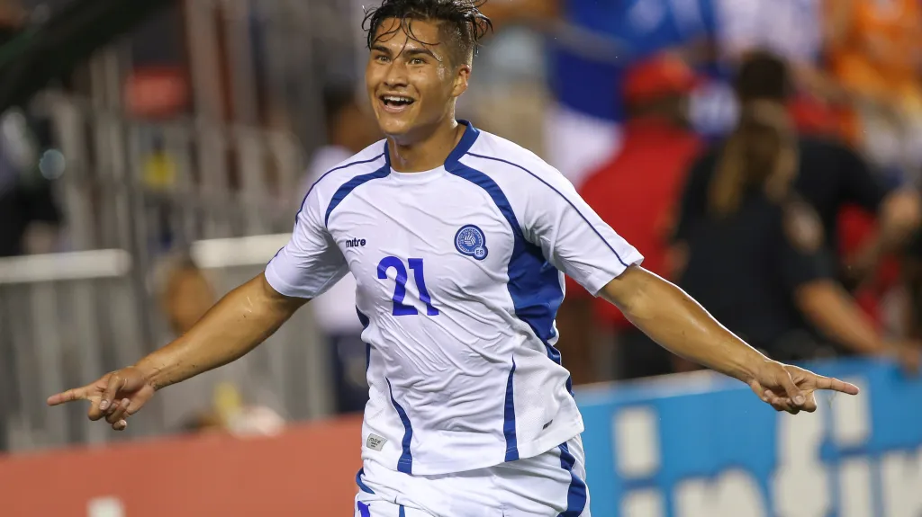 Dustin Corea slaví vstřelenou branku Salvadoru