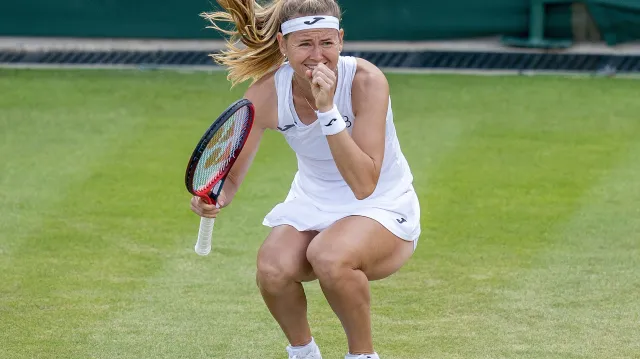 Soupeřkou Bouzkové bude ve čtvrtfinále Wimbledonu rozjetá Džábirová