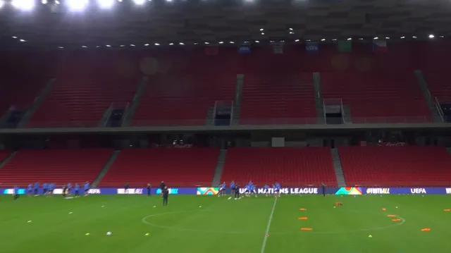 Čeští fotbalisté si vyzkoušeli Národní stadion v Tiraně