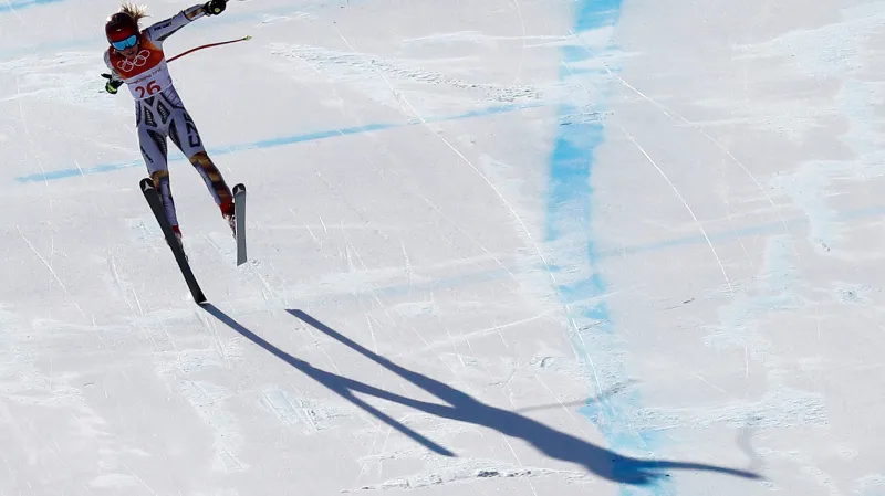 Ester Ledecká během olympijského superobřího slalomu