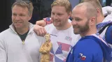 Paralympionici se vrátili z Pekingu. Hokejisté přivezli zpět kouči Břízovi sošku