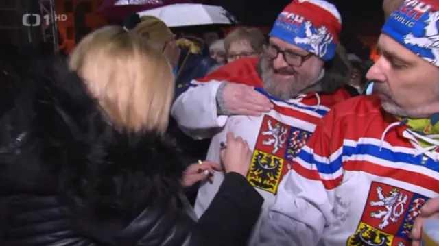 Fanoušci měli o autogramiádu biatlonistů velký zájem