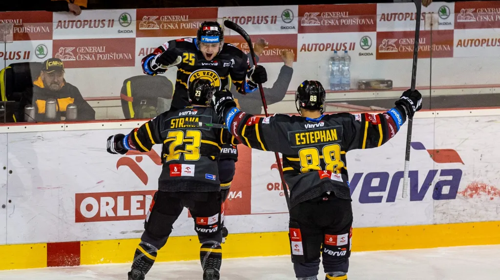 Litvínovští slaví trefu Patrika Zdráhala