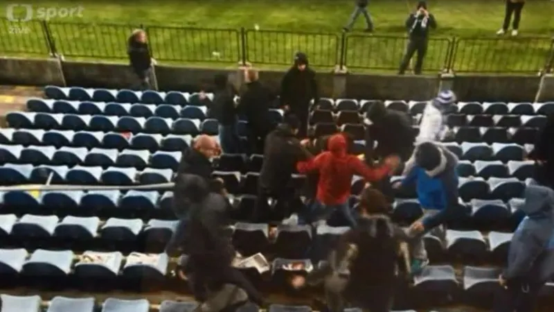 Disciplinární komise UEFA bude řešit události z utkání Sparty se Slovanem