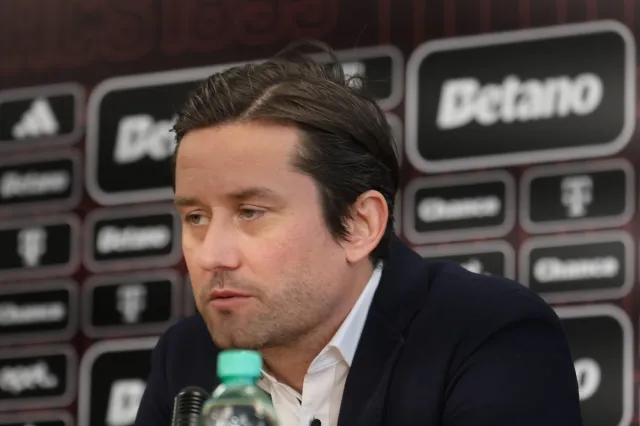 Rosický: Cíl Sparty musí být finále Konferenční ligy. Co si myslel Priske o hráčích?