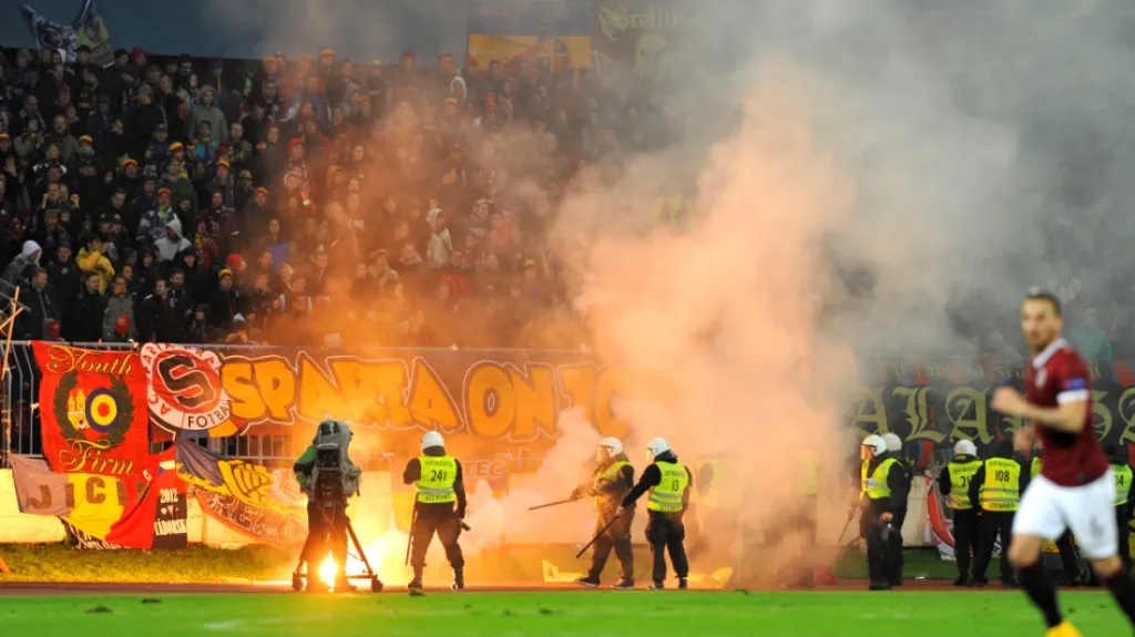 Kotel Sparty v utkání se Slovanem Bratislava