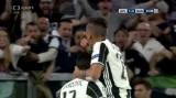 Gól ve čtvrtfinále LM Juventus - Barcelona: Dybala - 2:0 (22. min.)