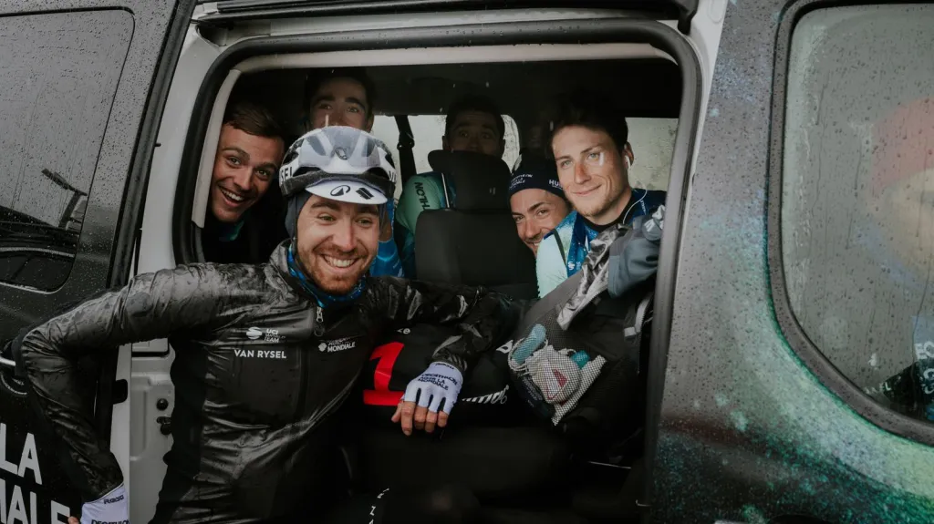 Tým Decathlon-Ag2r La Mondiale na letošním Giru