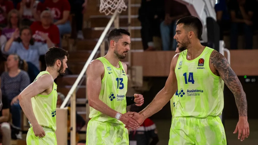 Tomáš Satoranský a Willy Hernangómez po prohraném zápase s Monakem