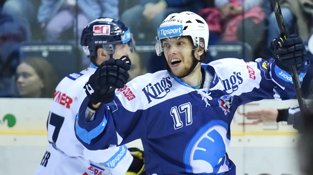 Útočník Plzně Ján Sýkora se raduje z gólu v síti Liberce