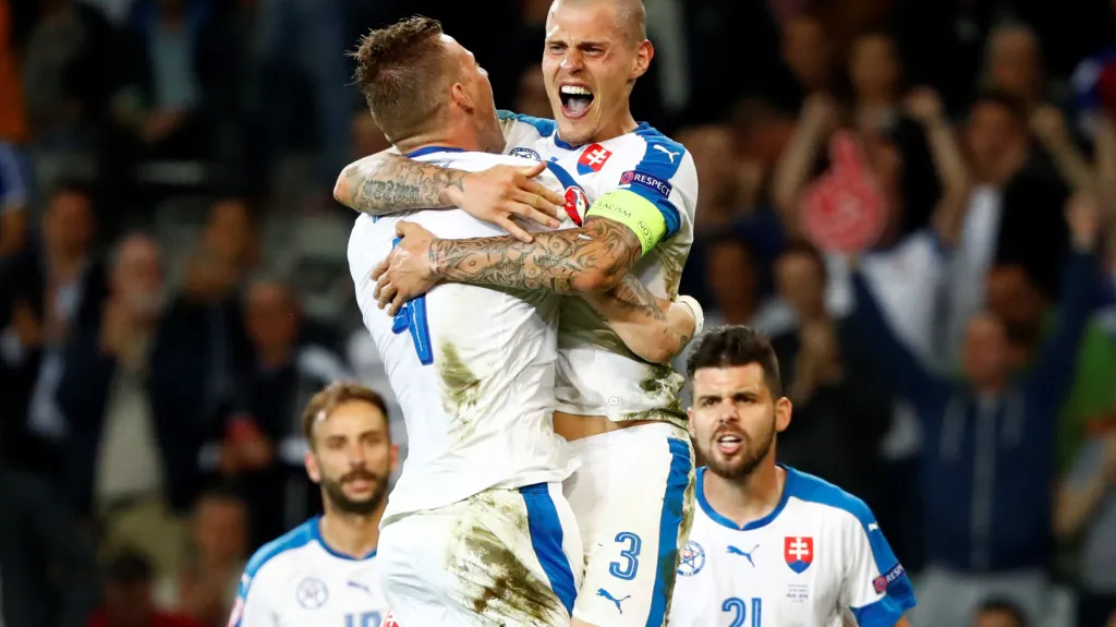 Radost Martina Škrtela po výhře 2:1 nad Rusy