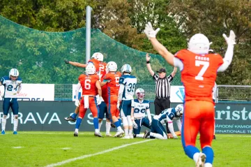 Češi se radují z touchdownu Jakuba Woleského