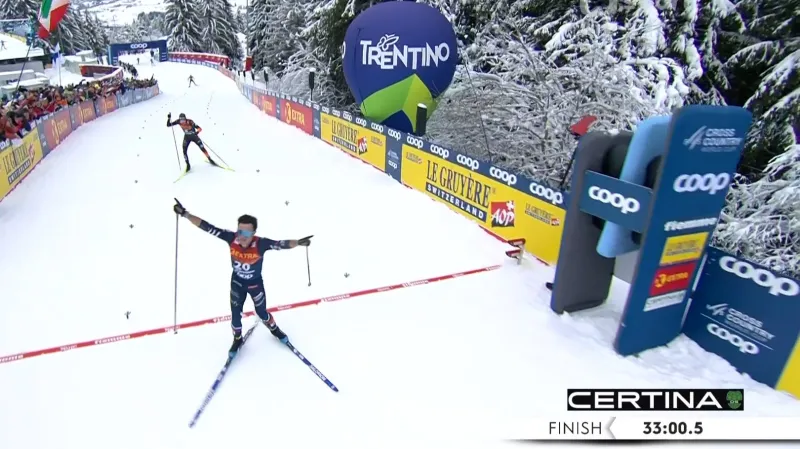 Dojezd 7. etapy Tour de Ski s vítězným Lapierrem