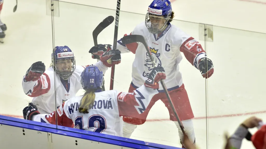 Kapitánka českých hokejistek Alena Mills