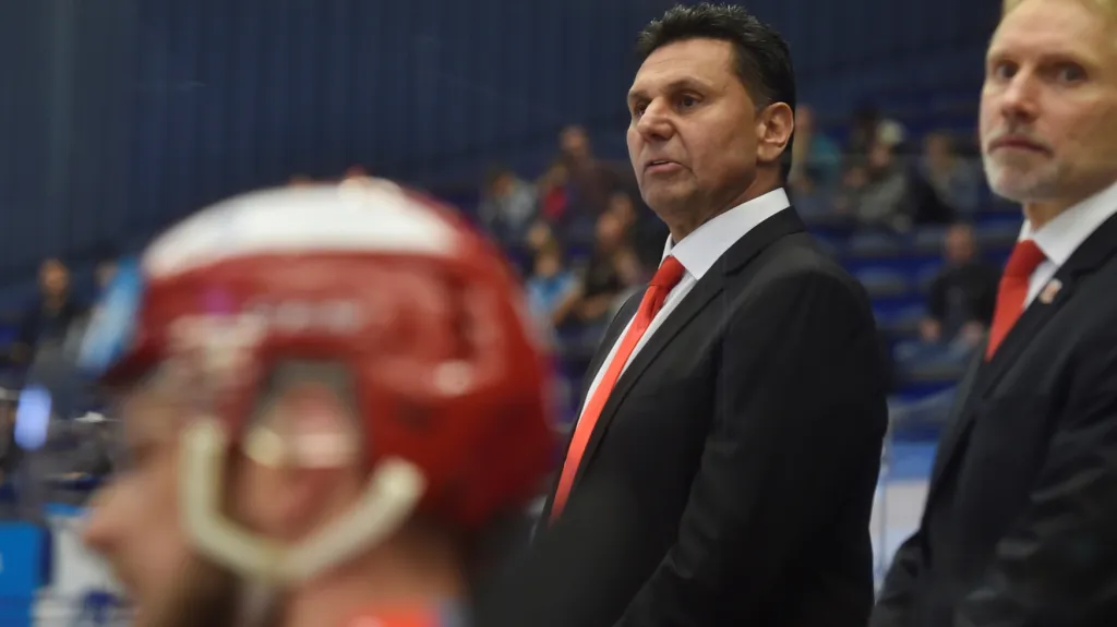 Vladimír Růžička a Tomáš Martinec na lavičce Hradce Králové